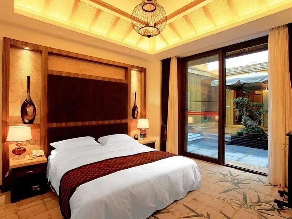 Чэнду: Qingchengshan Huifeng Hotel