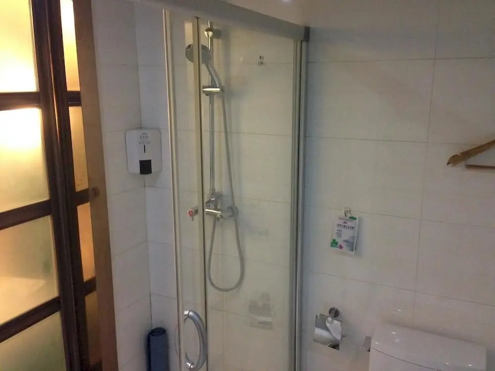 Мяньян: Golf Hotel