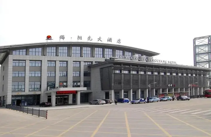 Шаоксинг: Manju Hotel