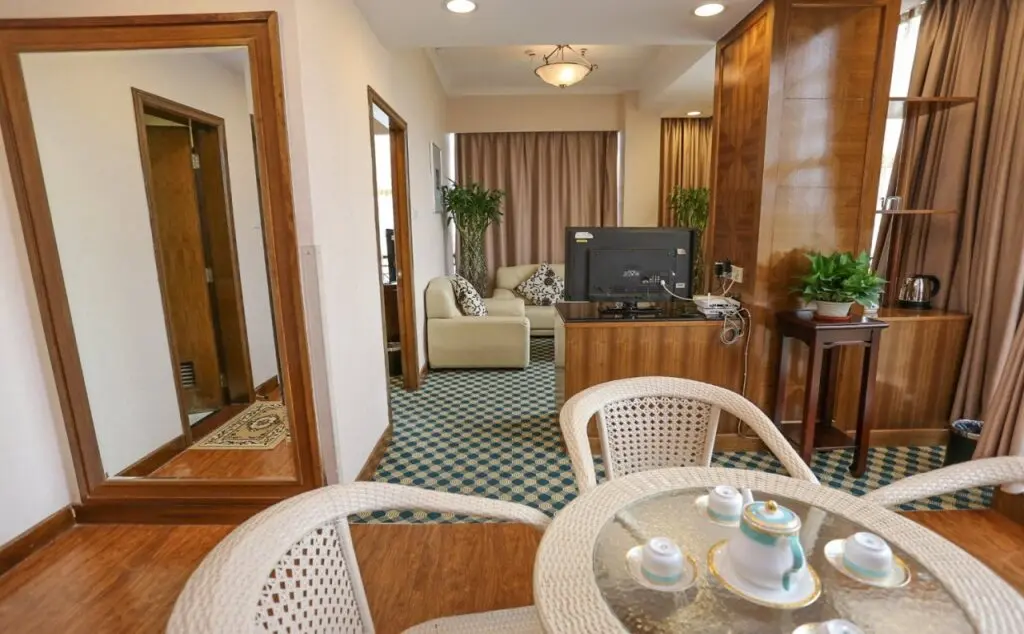 Гуанчжоу: Guangzhou Southern Airlines Pearl Business Hotel