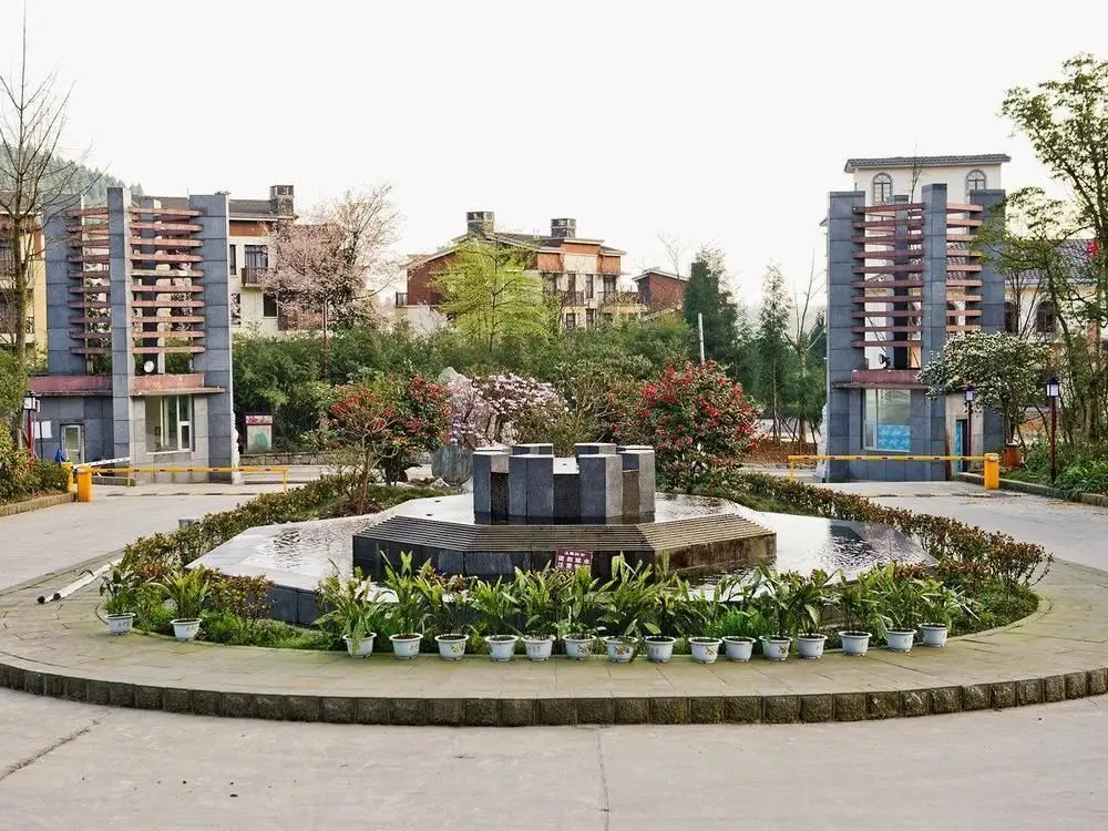 Emeishan Huasheng Spa Hotel — фото 1