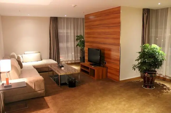 Линьи: Huiquan Shangting Hotel