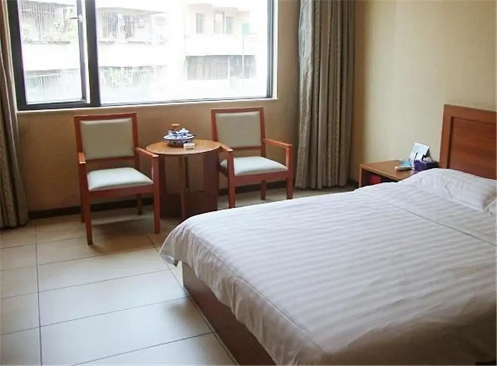 Дунгуань: Huanying Living Hotel Shilong Branch