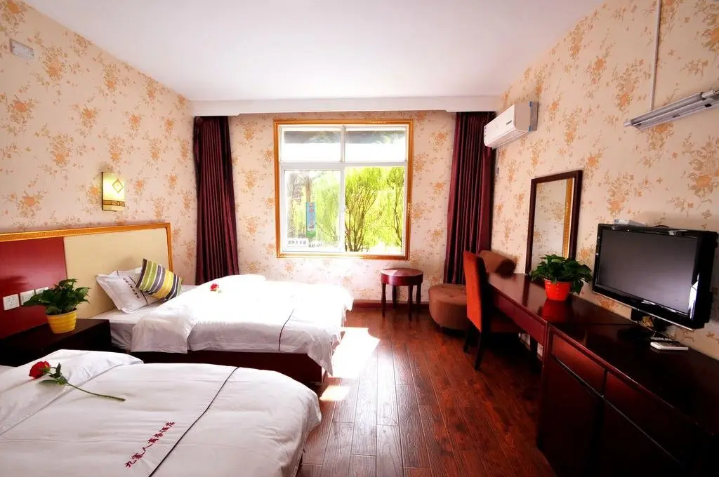 Цзючжайгоу: Jiuzhai Meijing Business Hotel