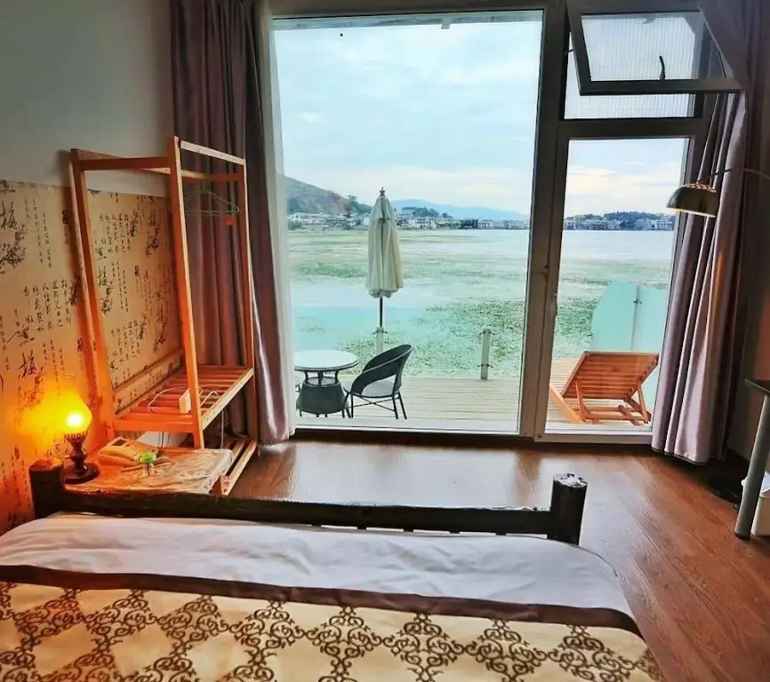 Дали: Dali Shuanglang Luna Seaview Hotel