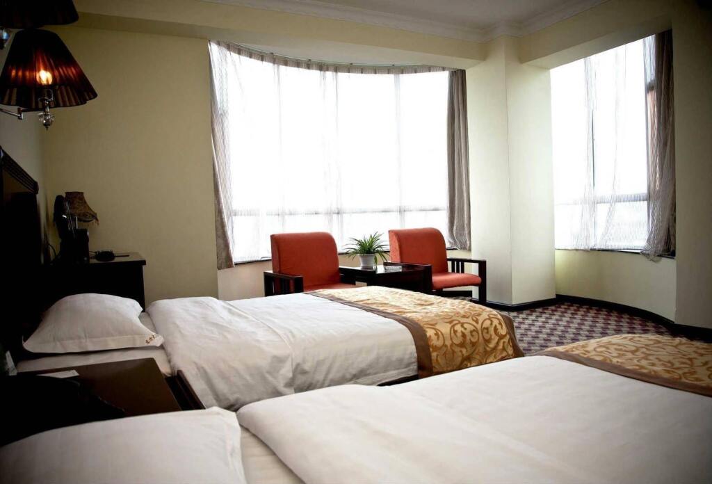 Liuzhou Orient Hotel — фото 1