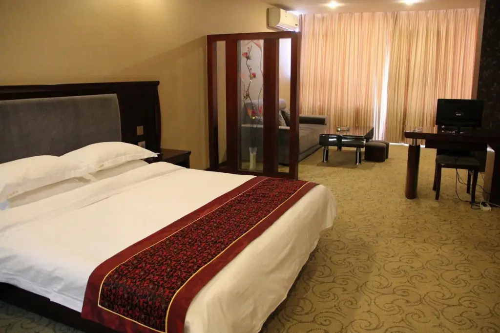 Лючжоу: A Home Hotel Liuzhou Yuejin Road