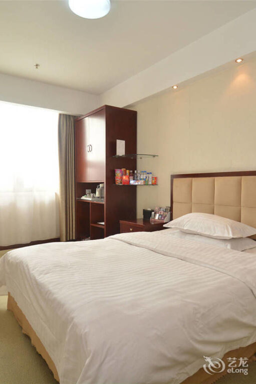 Чжэнчжоу: Xingang Hotel