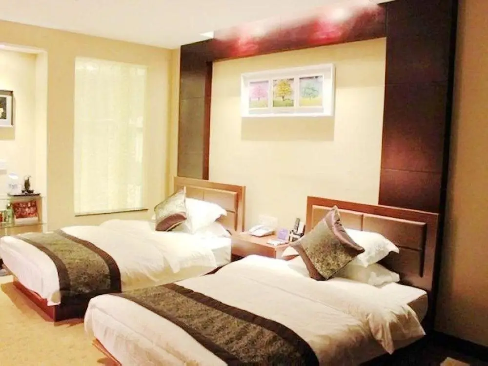 Наньтун: Guodu Holiday Hotel