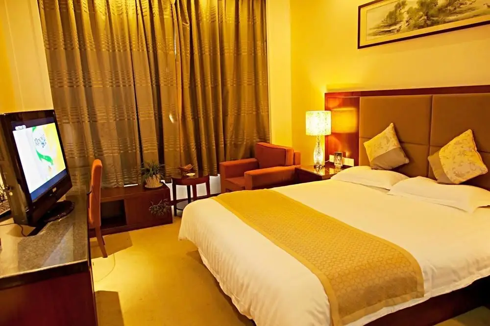Хучжоу: Pujing Holiday Hotel - Anji