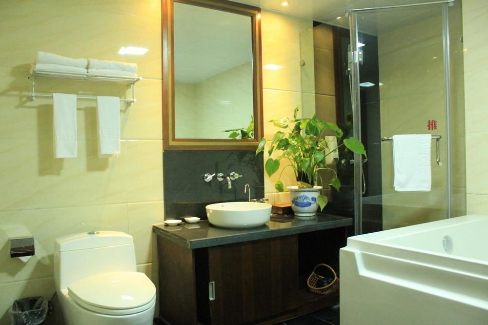 Хучжоу: Pujing Holiday Hotel - Anji