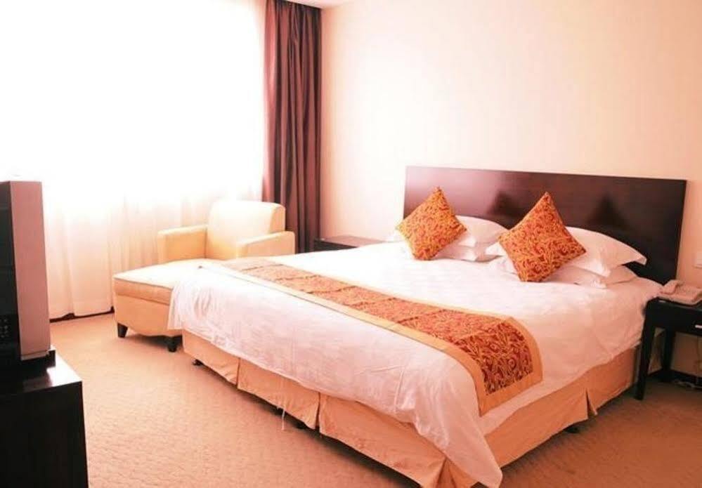 Чжэнчжоу: Zhengzhou Dahe Business Hotel