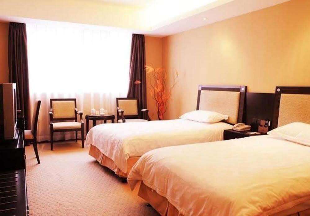 Чжэнчжоу: Zhengzhou Dahe Business Hotel