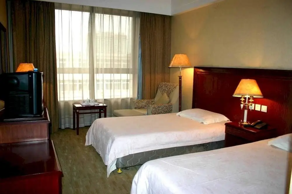 Чжэнчжоу: Henan Textile Hotel