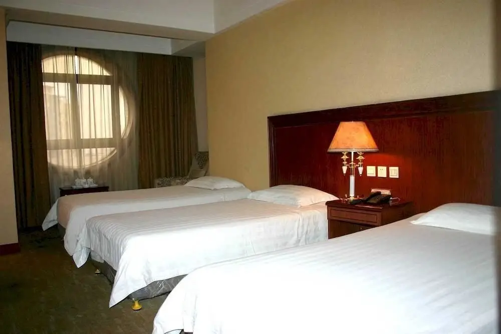 Чжэнчжоу: Henan Textile Hotel