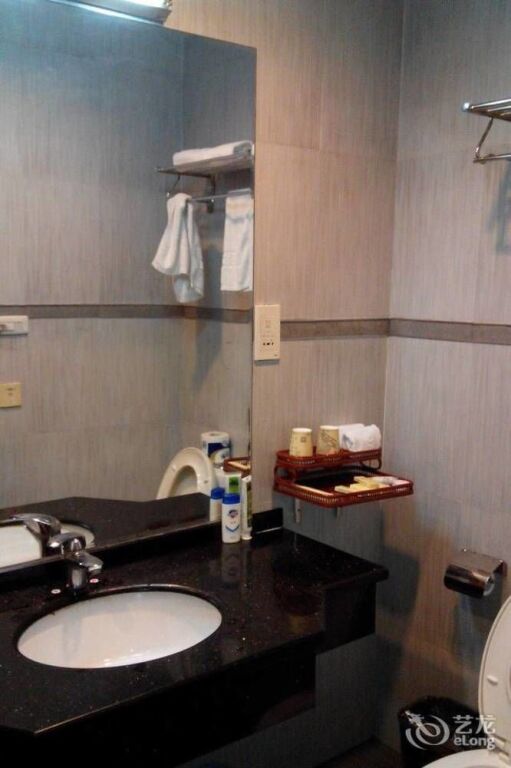 Ухань: 武汉晶银大酒店