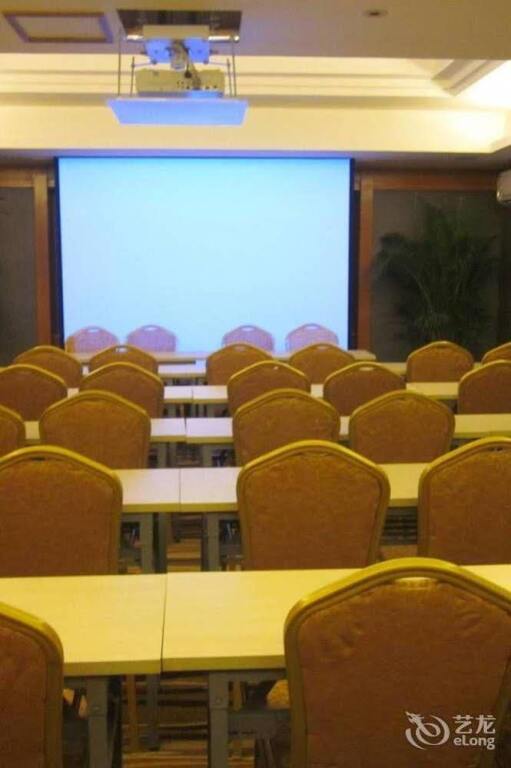 Tuteng Impression Hotel Tiyuan Branch — фото 1