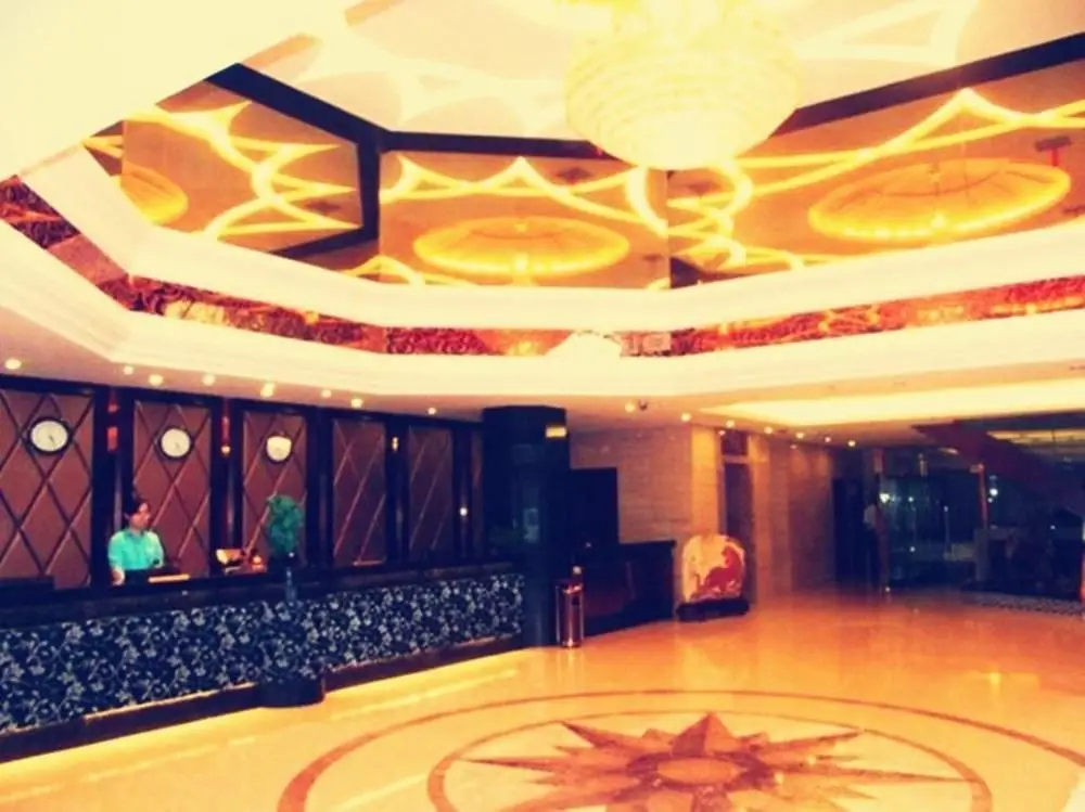 vienna hotel (HuaZhong Agricultural University in South Lake Store) — фото 1