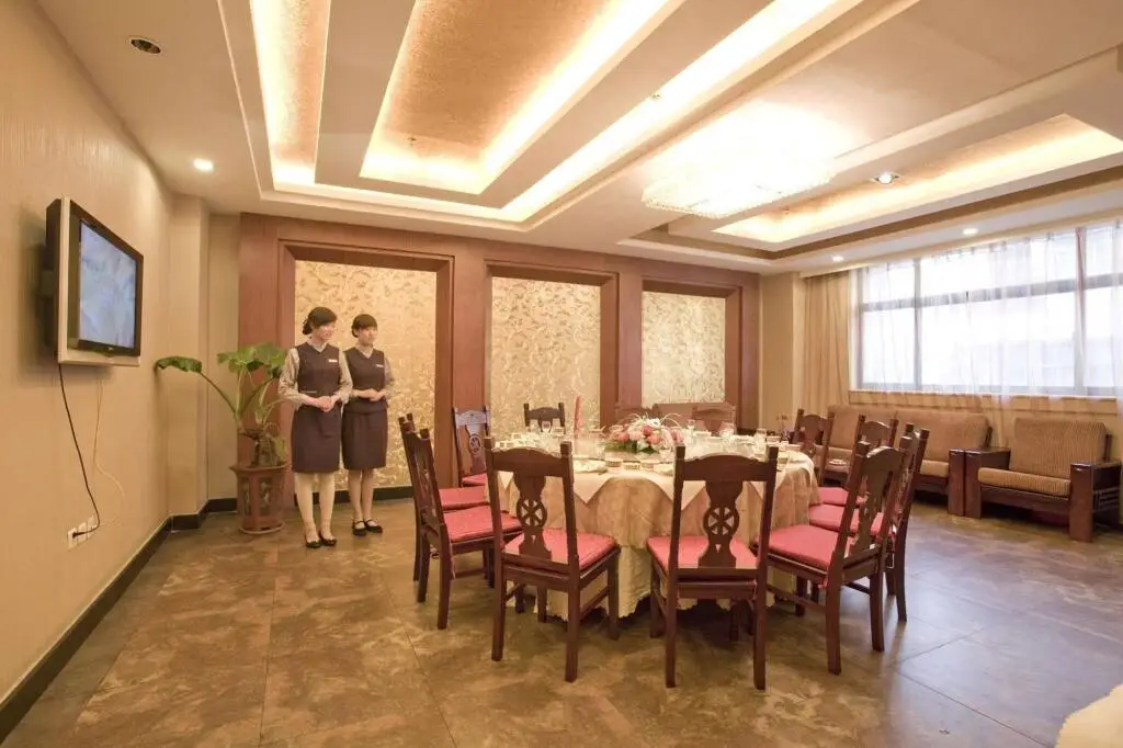 Чжэнчжоу: Zhengzhou Guangcheng Hotel