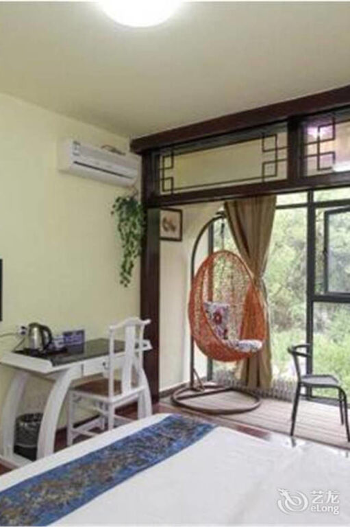 Яншо: Tingshan Guanshui Branch (Yangshuo Xijie Branch)