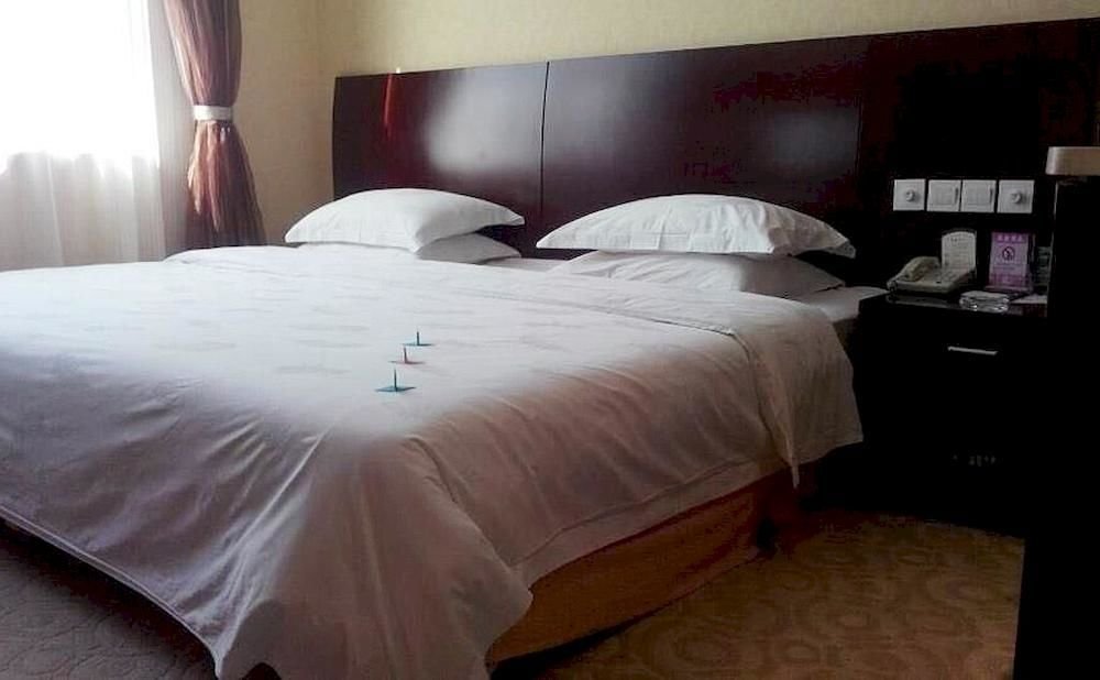 Ляньюньган: Fuqiang International Hotel