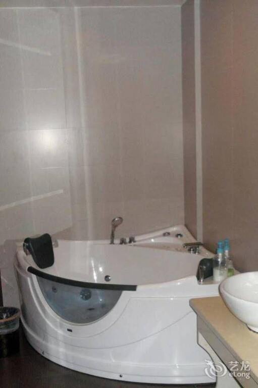 Тайчжоу: Jin Teng Business Hotel