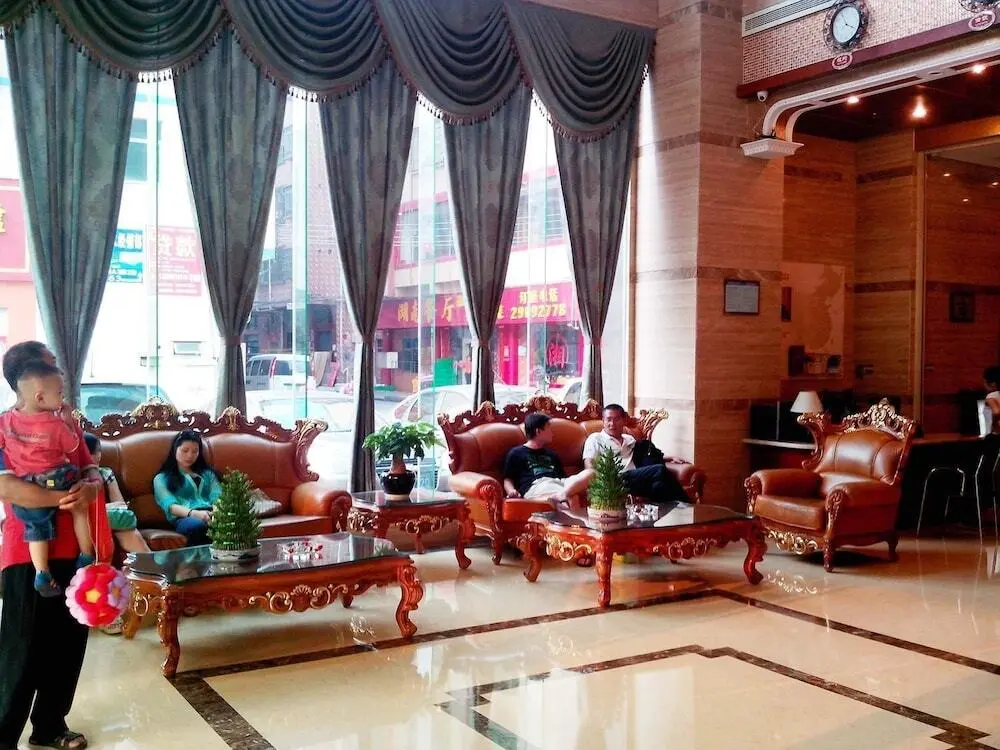 Шэньчжэнь: Vienna Hotel Shenzhen Songgang Liye Road