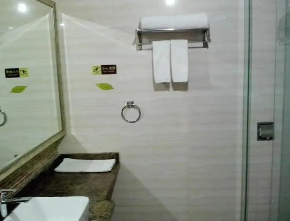 Шэньчжэнь: Vienna Hotel Shenzhen Songgang Liye Road