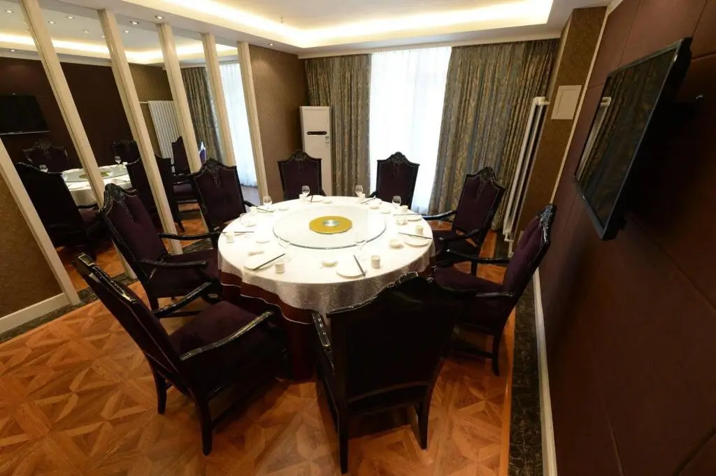 Шэньян: Shenyang Fangte Garden Hotel