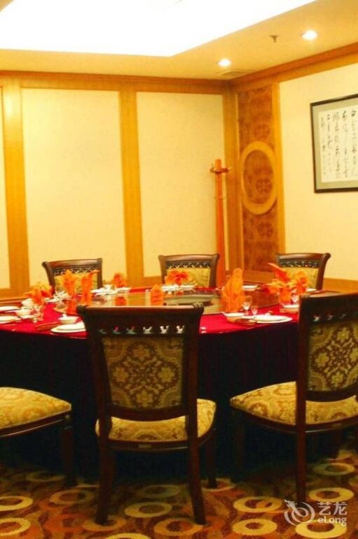 Нинбо: 宁波中保大厦