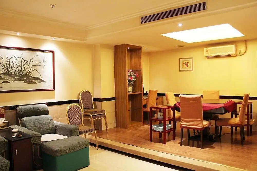 Гуанчжоу: Jia Fu Li Jing Hotel (Guangzhou Tianhe Passenger Station Metro Station)