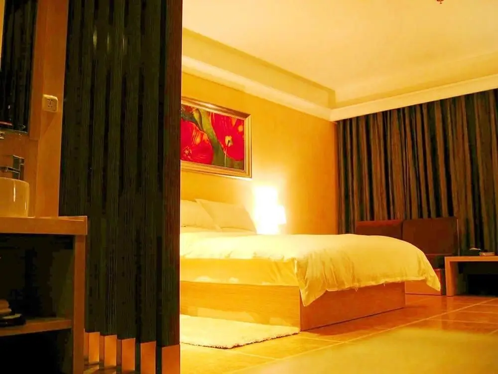 Яньтай: Yilai Hotel (Yantai Railway Station)