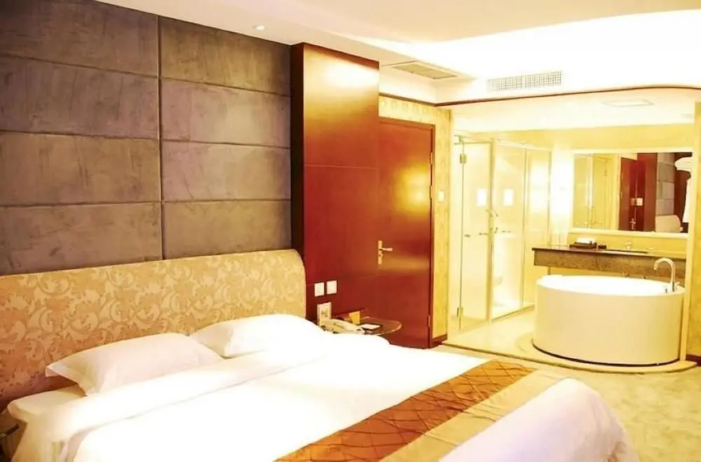 Сюйчжоу: Guiyuan Holiday Hotel
