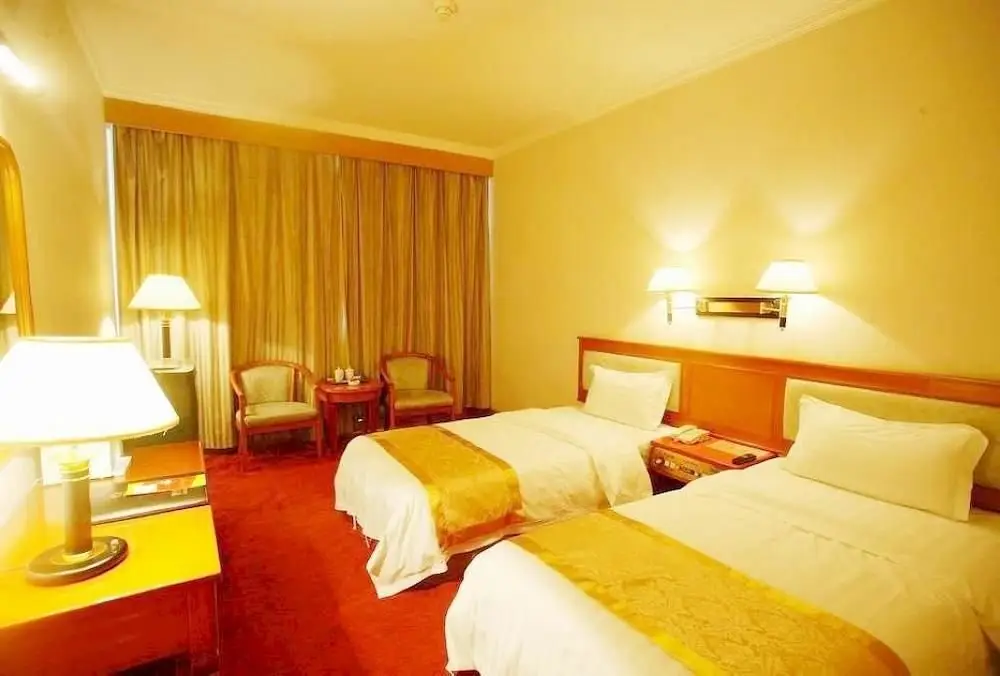 Сюйчжоу: Guiyuan Holiday Hotel