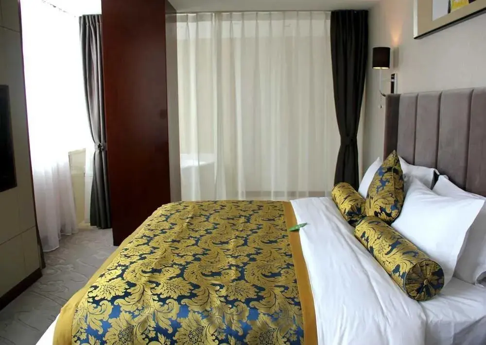 Циндао: Hongcheng Yuehai Hotel - Qingdao