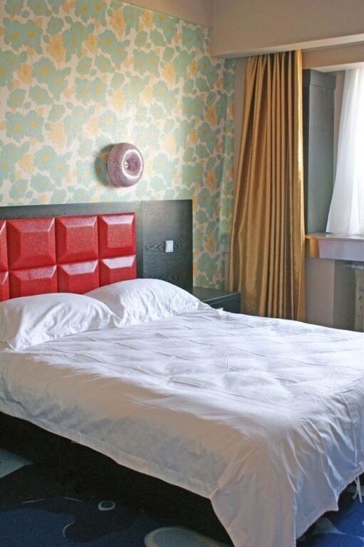 Чжэнчжоу: Jiutian Fashion Hotel (Zhengzhou Dashi Bridge)