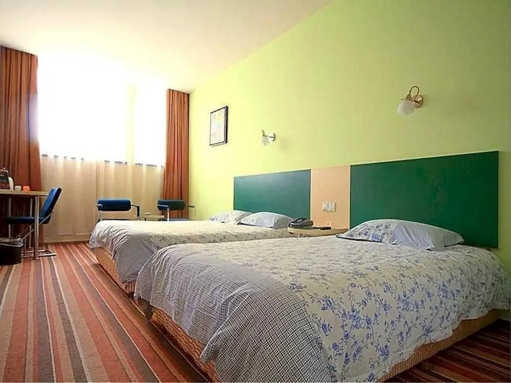 Уси: Motel 168