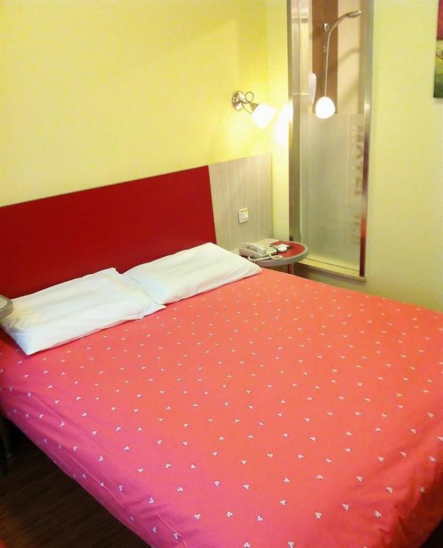 Харбин: Home Inn Harbin Convention and Exhibition Center Hengshan Road Wanda Plaza