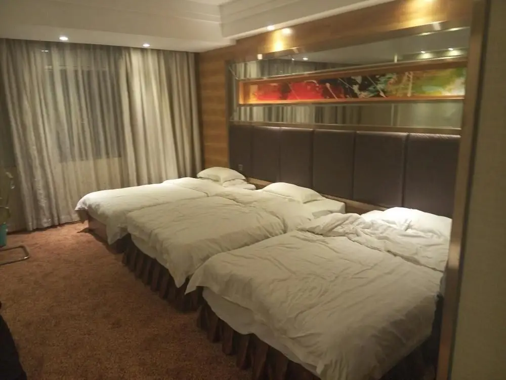 Hezhou Joy City Hotel — фото 1