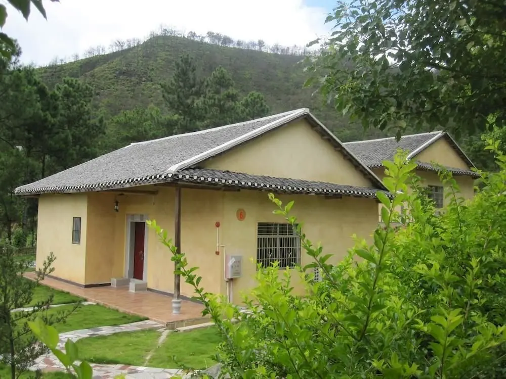Мейчжу: Zhiqing Tribe-longfei Resorts