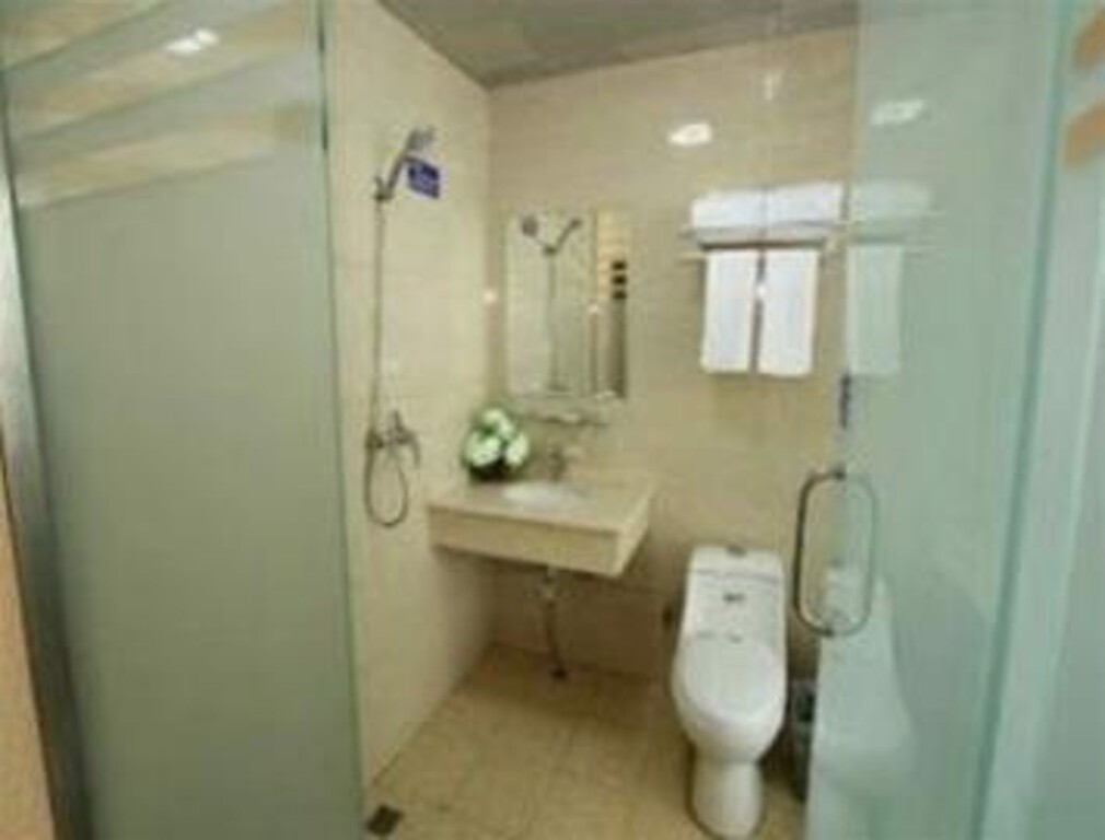 Чэнду: Super 8 Hotel Chengdu Chadianzi Branch