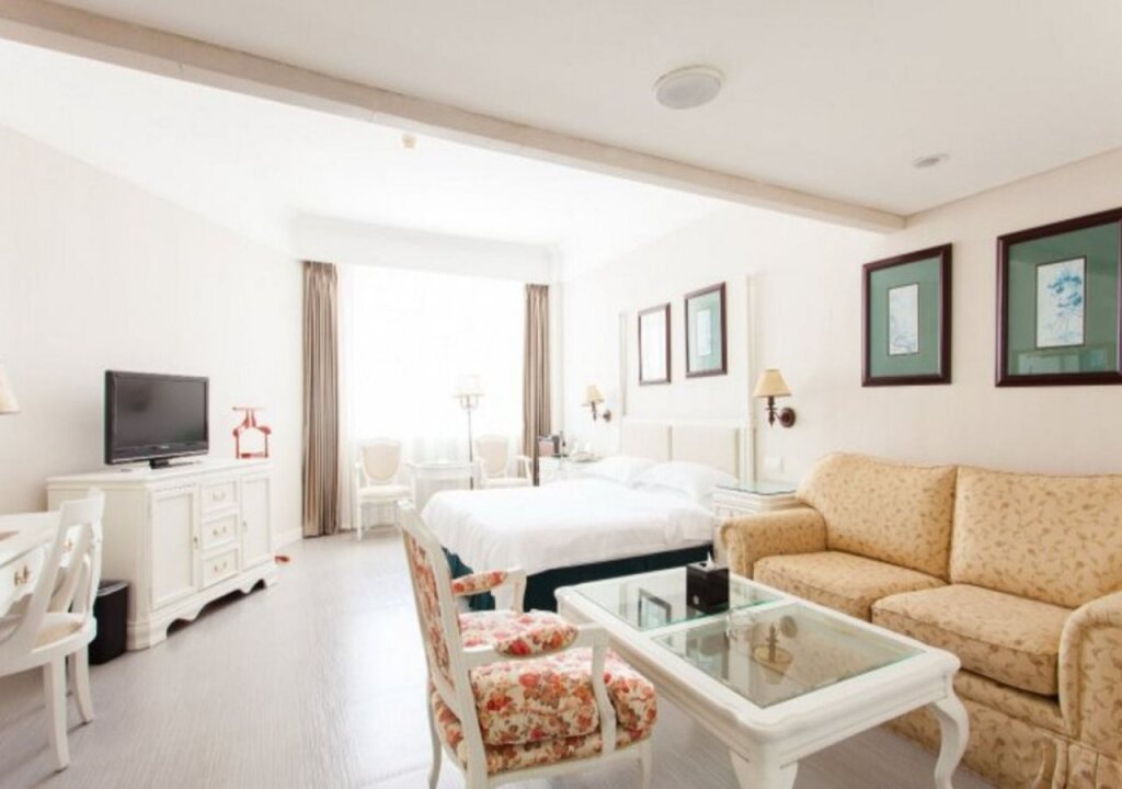 Хайкоу: Golden Coast  Lawton Hotel