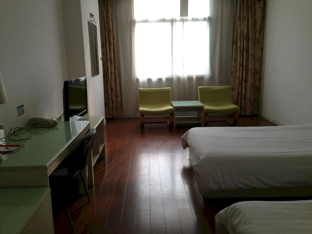 Наньтун: Zhongcheng Hotel - Nantong