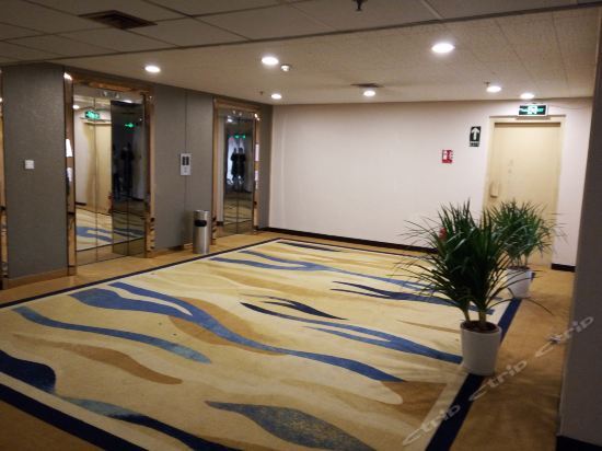 Гуйлинь: Kaining Seven Star Hotel