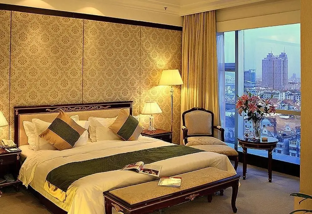 Яньтай: Yantai New Era Hotel