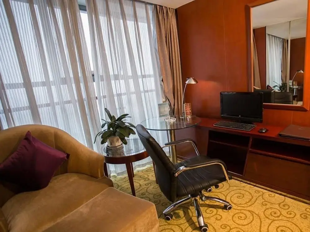 Чэнду: Chengdu Kinfu Center Hotel