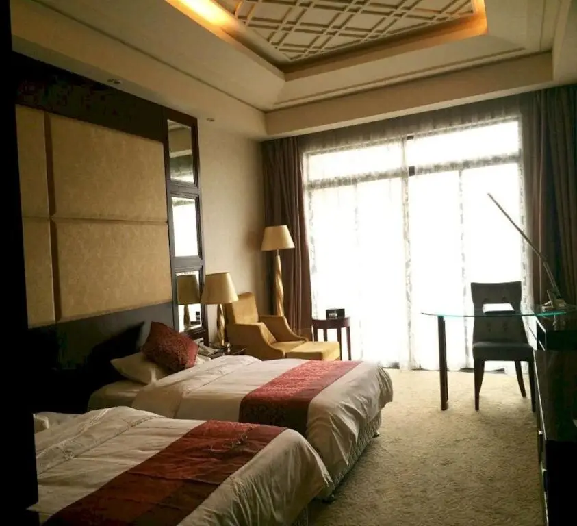 Гуйлинь: Dazheng Hot Spring Holiday