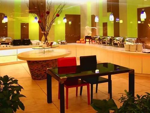Ухань: Tomolo Hotel Wuzhan Branch