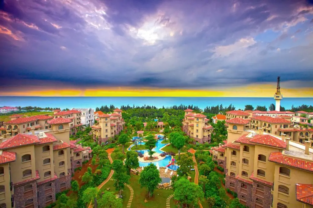 Hainan Yatai Hot Spring Hotel — фото 1