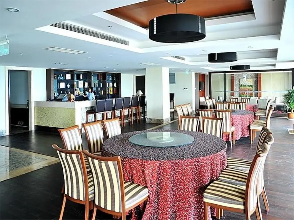 Санья: Отель Sanya Marina Spa